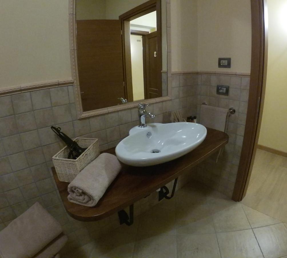 Agriturismo Locanda Dei Cacciatori Dogliani Eksteriør bilde